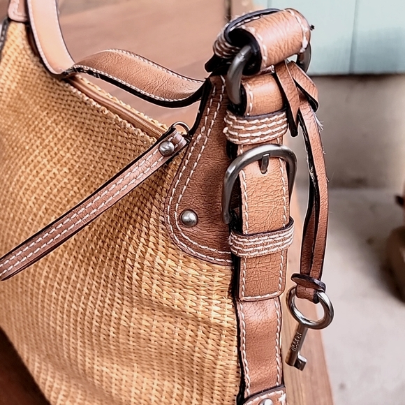 🍃 Fossil women's staw bag purse - Picture 3 of 6